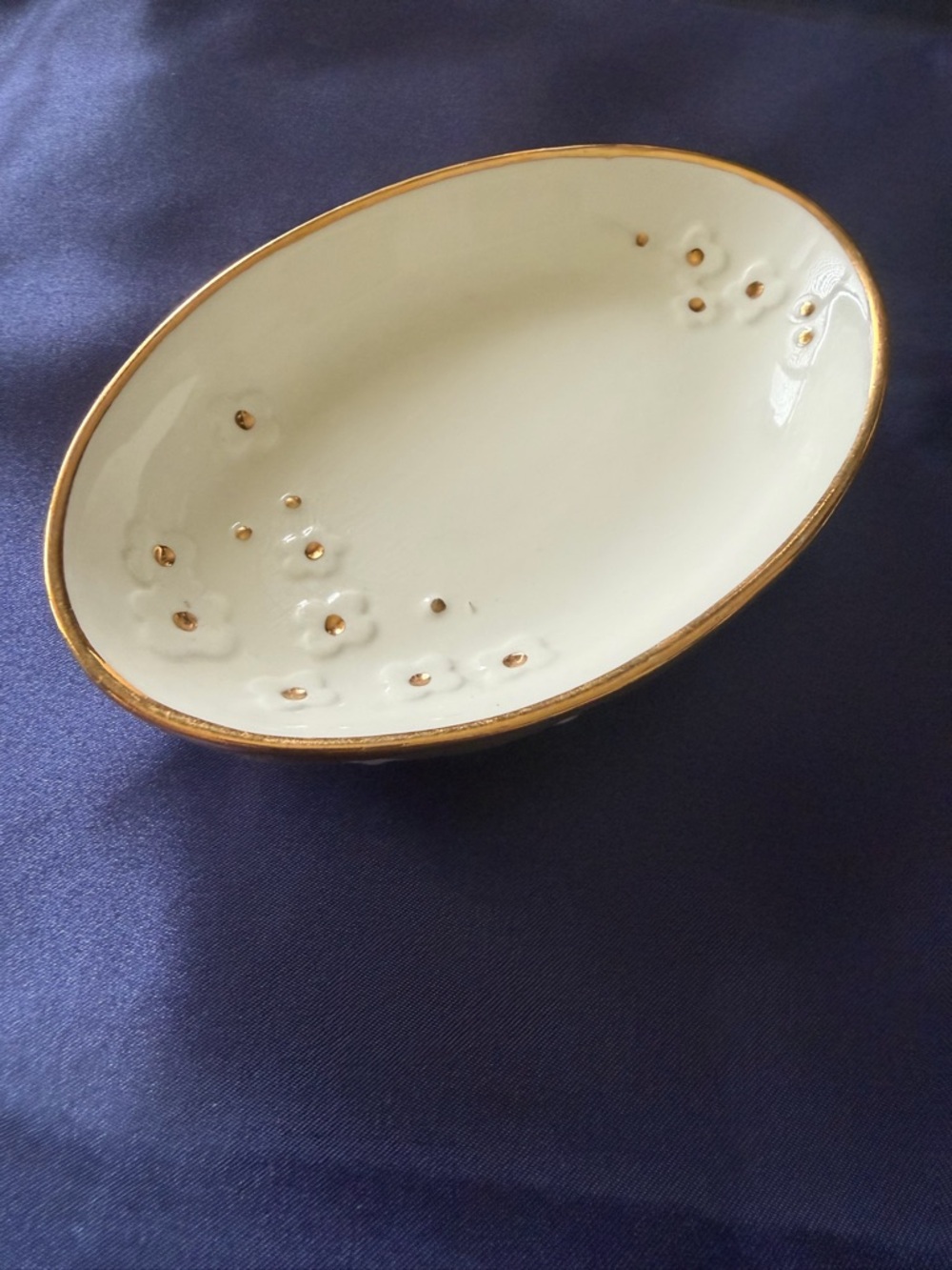 Elegant White Ceramic Oval Dish with Gold Trim
